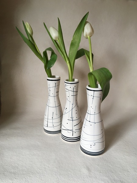 Rye PotteryV11 Mid-Century Modern Vase in Black & White £45 - Rye